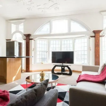 The College Loft - Historic Light-flooded 3bdr * Bristol
