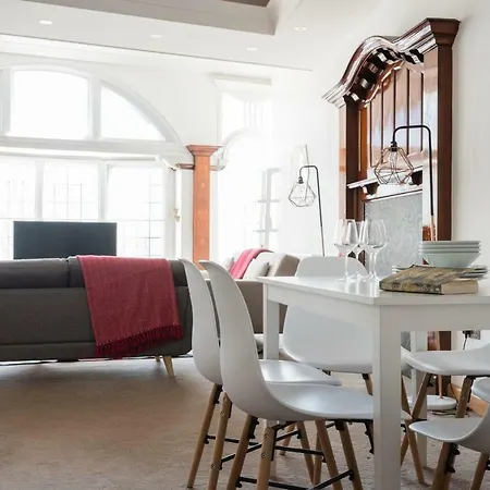 The College Loft - Historic Light-flooded 3bdr *